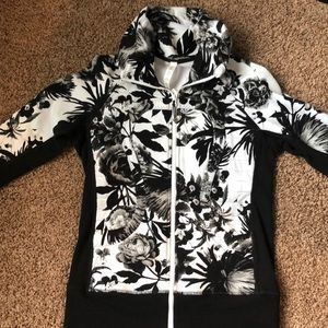 LULULEMON black and white floral jacket